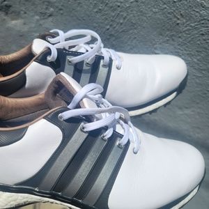 Adidas Tour  Boost Golf Shoes  NWOT Men's Size 10.5